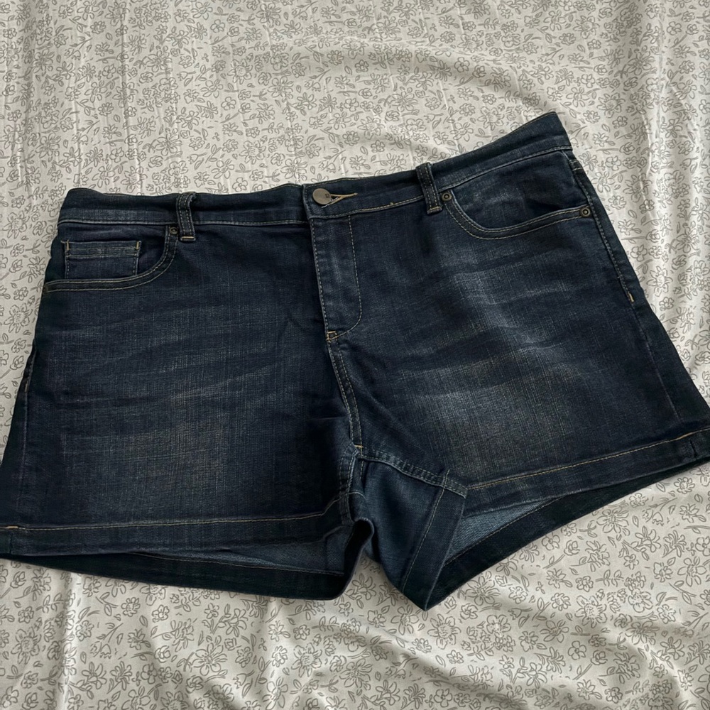 New York & Company Blue Jean Shorts Classic Cut-Off Style